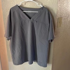 Men’s Jaanuu 2x scrub top